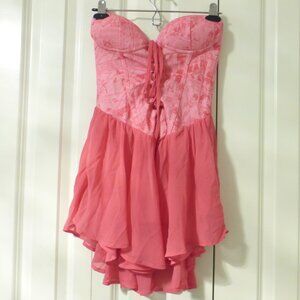 WONDER WOMAN x SHEIN pink strapless comic book print mini dress